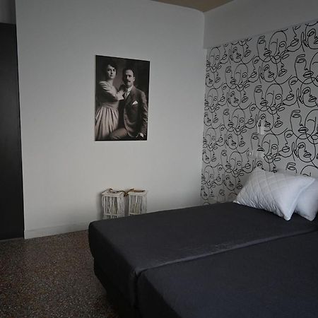 Haris 303 Apartment By Vpn Accomodation เอเธนส์ ภายนอก รูปภาพ
