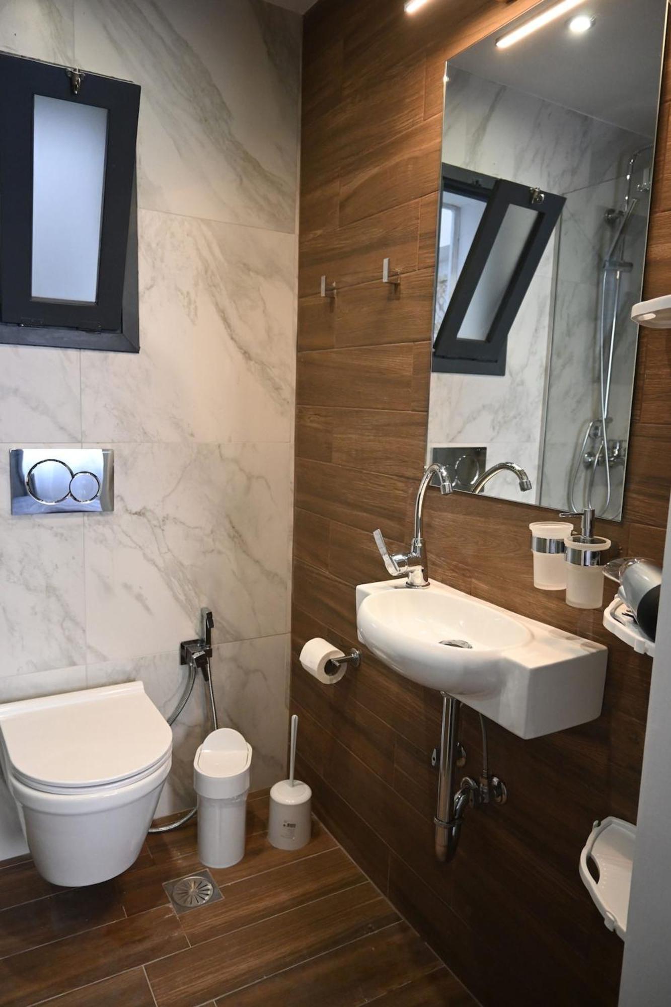 Haris 303 Apartment By Vpn Accomodation เอเธนส์ ภายนอก รูปภาพ